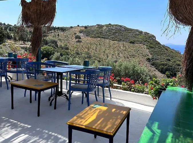 Goknar Knidos Otel Oda ve Kahvaltı 3*